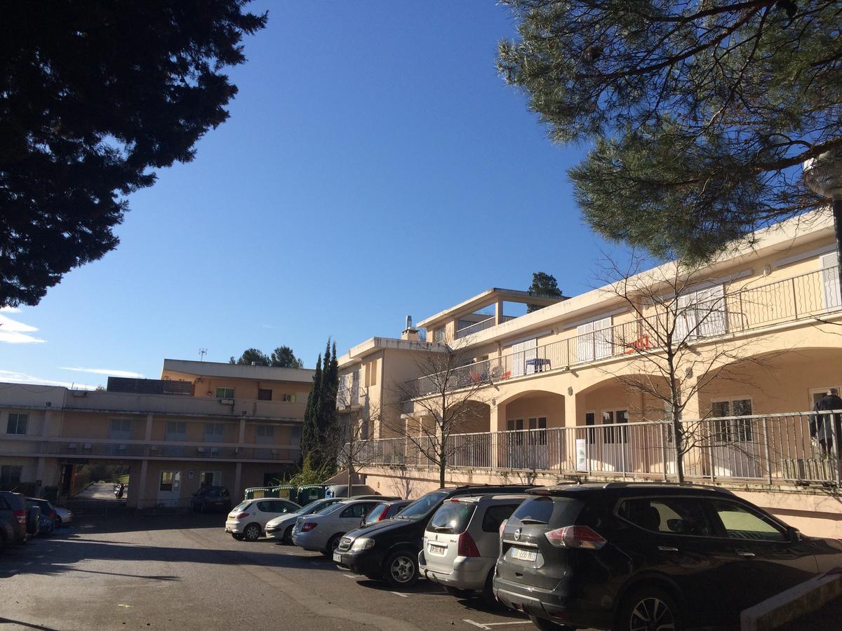 آيكس أومبروفينس Auberge De Jeunesse Jas De Bouffan المظهر الخارجي الصورة